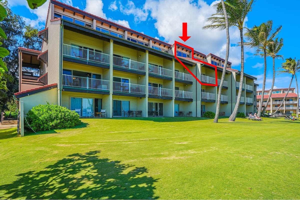 Condo in Kapaa · ★4.88 · 2 bedrooms · 2 beds · 2 baths - Photo 2