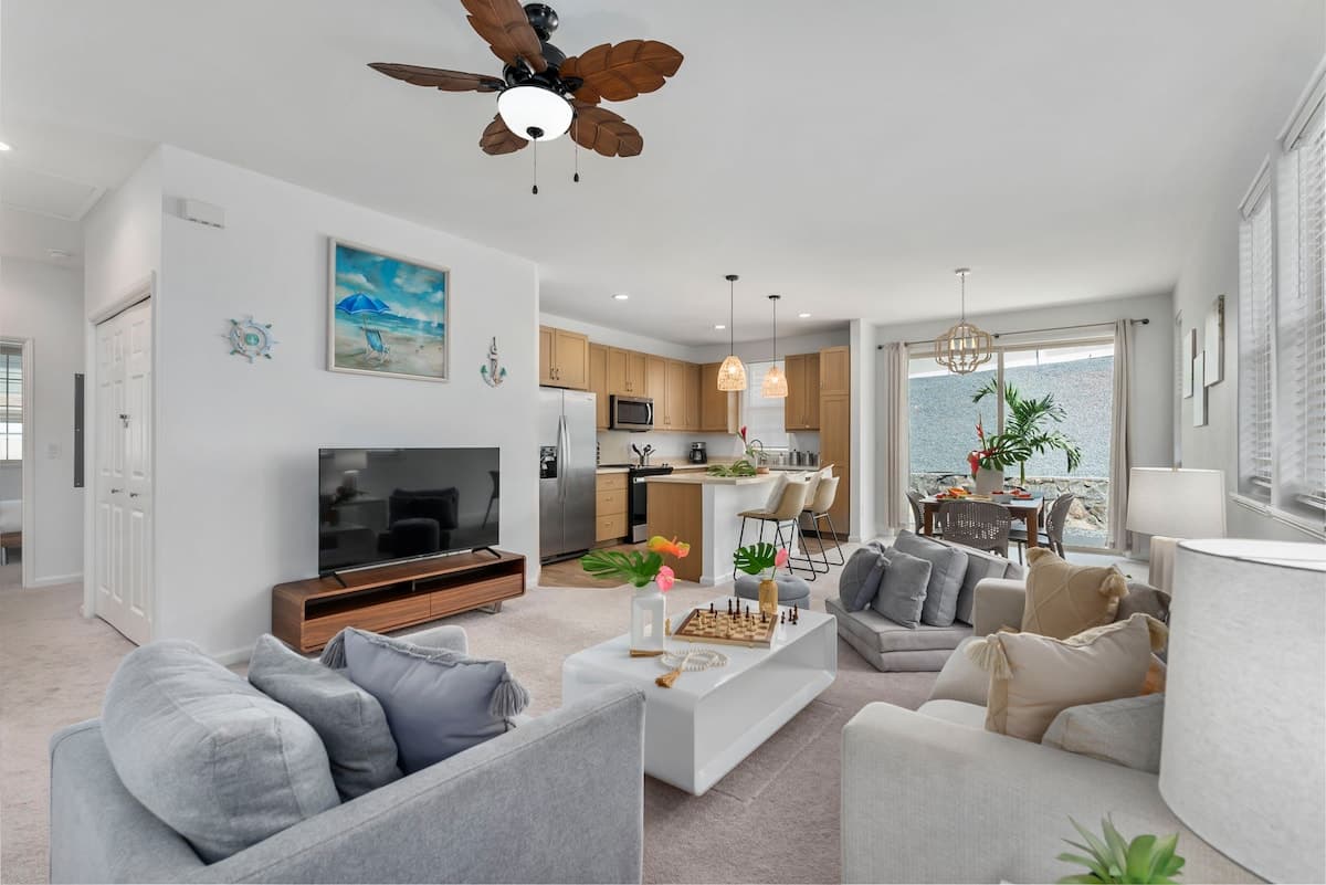 Home in Waianae · ★4.91 · 3 bedrooms · 6 beds · 2 shared baths - Photo 2