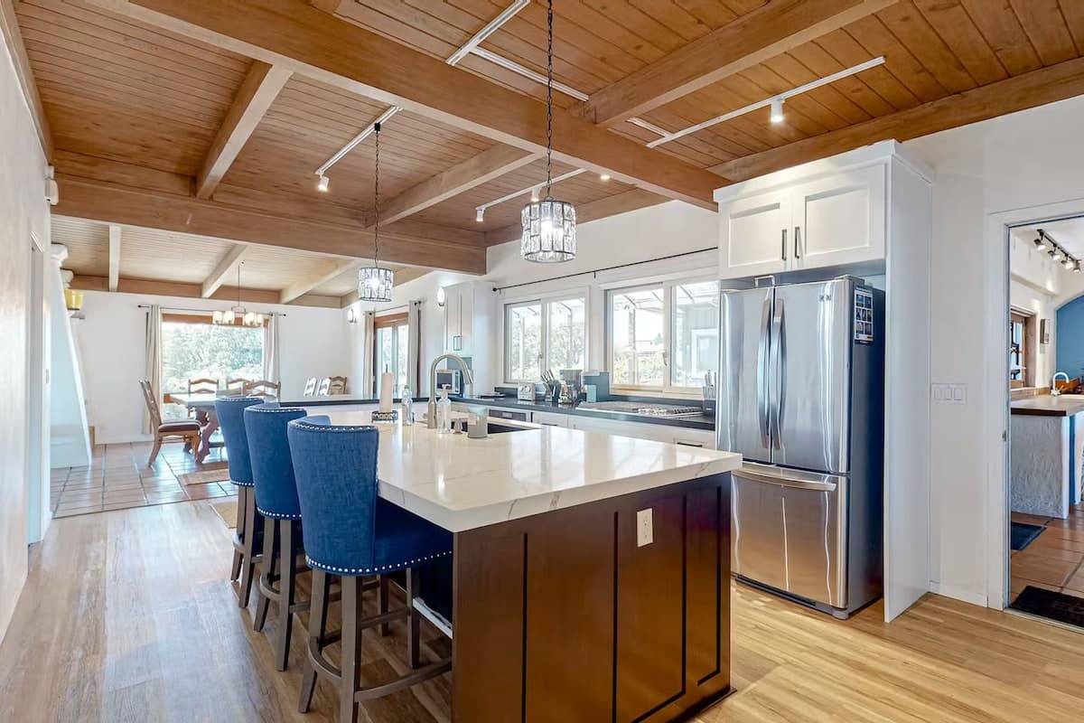Sonoma Villa with Pool, Hot Tub & Vineyard Views - Photo 3