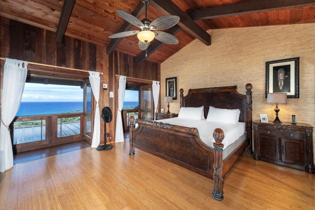 Home in Kailua-Kona · ★5.0 · 3 bedrooms · 4 beds · 2.5 baths - Photo 3