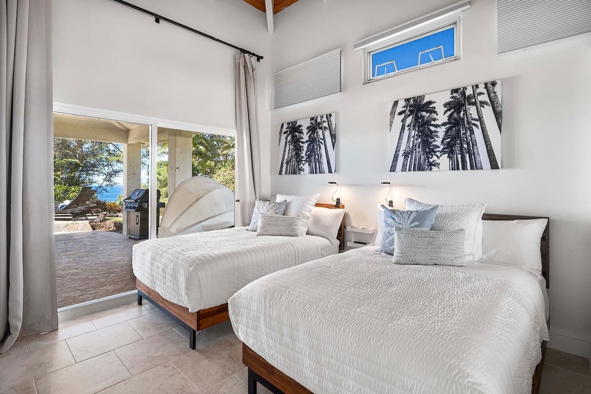 Home in Kailua-Kona · ★4.53 · 3 bedrooms · 6 beds · 3 baths - Photo 5