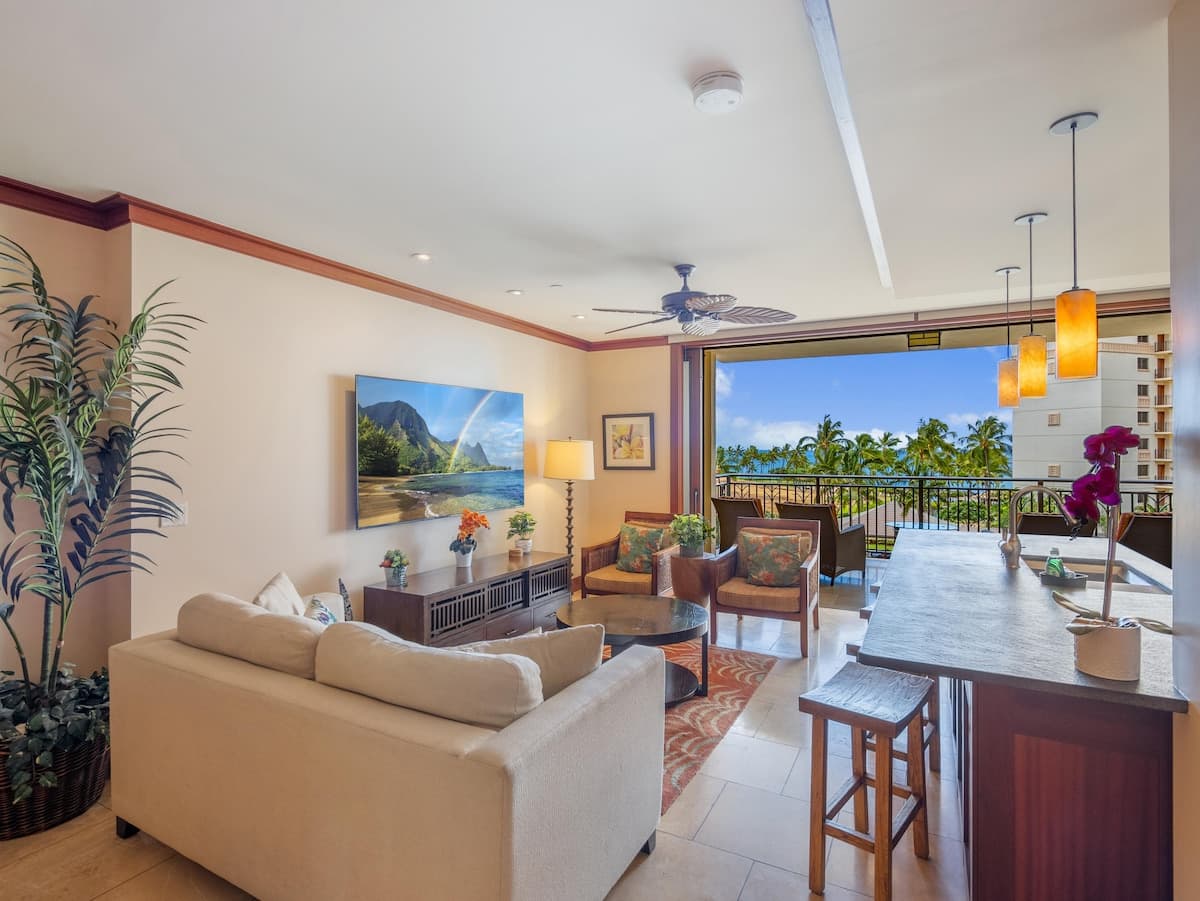 Villa in Kapolei · ★4.92 · 2 bedrooms · 4 beds · 2 private baths - Photo 4
