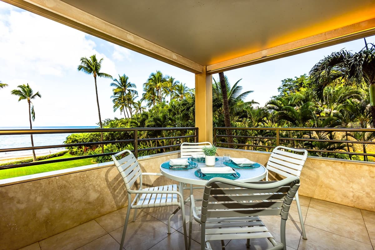 Condo in Wailea · ★4.75 · 2 bedrooms · 3 beds · 2 baths - Photo 2