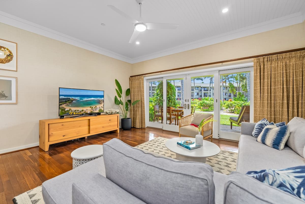 Villa in Kahuku · ★5.0 · 4 bedrooms · 4 beds · 2 private baths - Photo 2