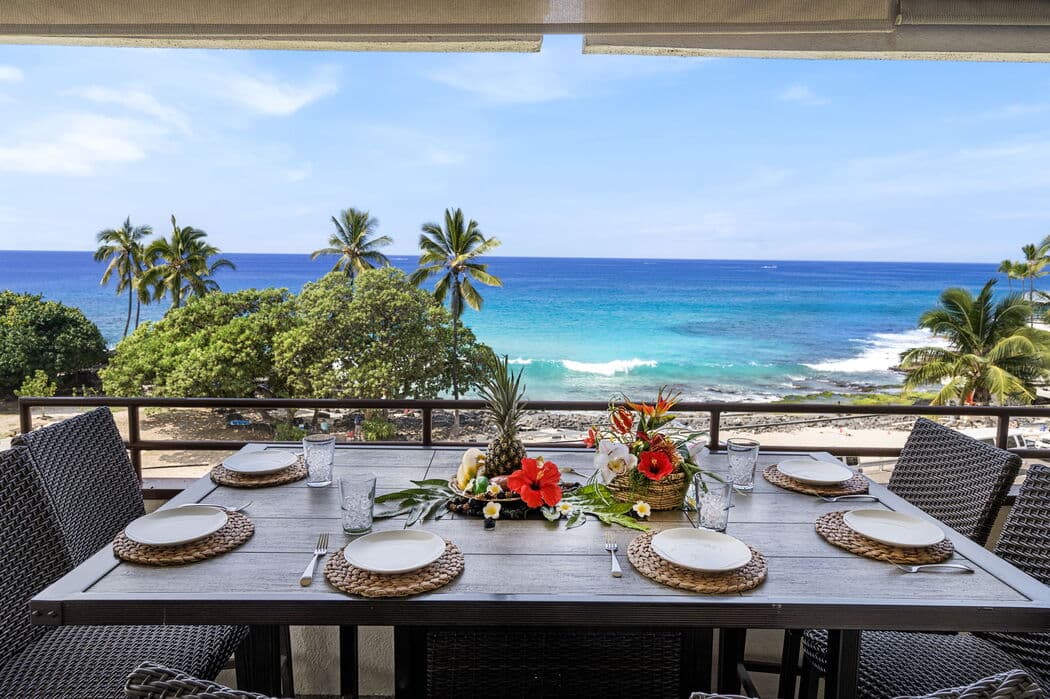 Condo in Kailua-Kona · ★4.75 · 2 bedrooms · 3 beds · 2 baths - Photo 1