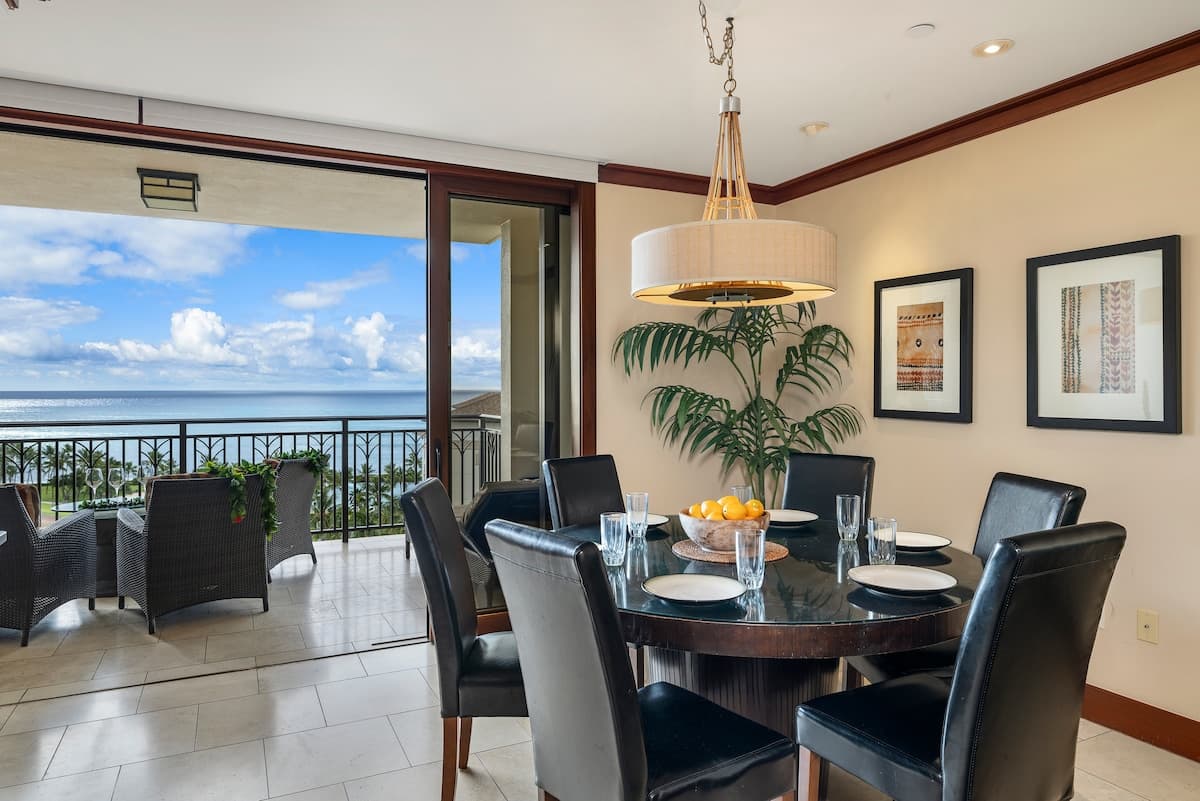 Condo in Kapolei · ★5.0 · 3 bedrooms · 5 beds · 2.5 private baths - Photo 4