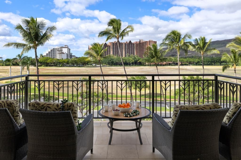 Condo in Kapolei · ★5.0 · 2 bedrooms · 3 beds · 2 shared baths - Photo 1