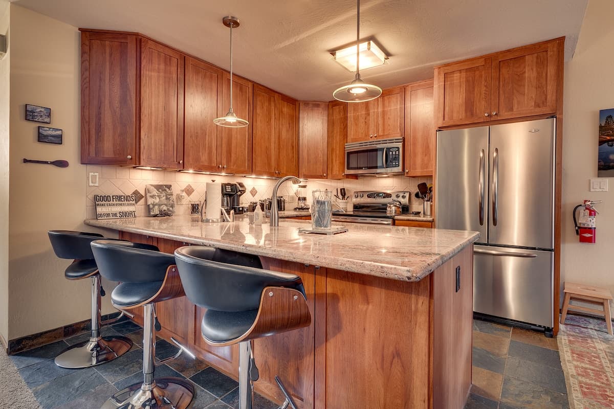 Dog-Friendly Townhome with Loft & Balcony - Photo 3