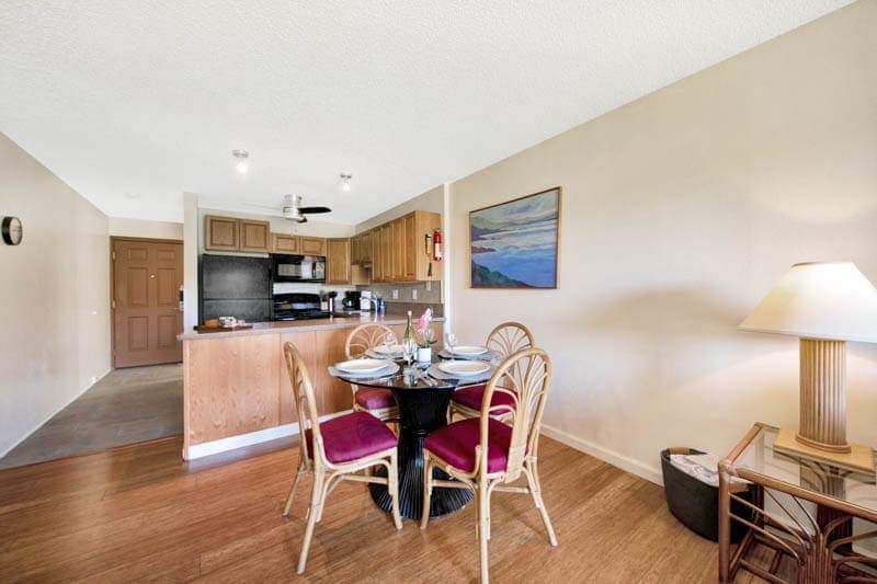 Condo in Lihue · ★4.4 · 2 bedrooms · 3 beds · 1.5 shared baths - Photo 5