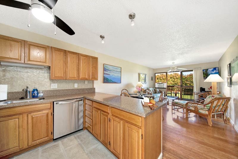 Condo in Lihue · ★4.4 · 2 bedrooms · 3 beds · 1.5 shared baths - Photo 2