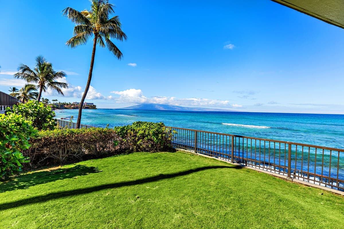 Condo in Lahaina · ★4.73 · 2 bedrooms · 3 beds · 2 private baths - Photo 5