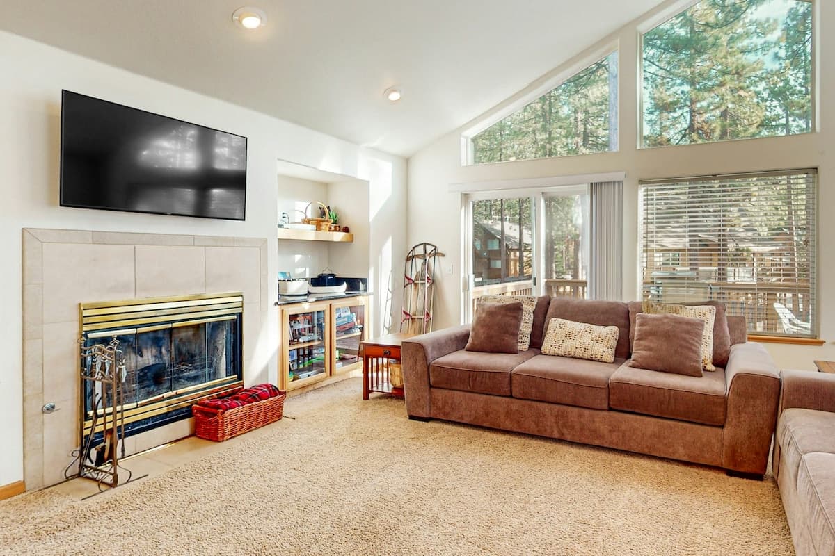 High Meadow Hideaway with Private Yard & Decks - Photo 3