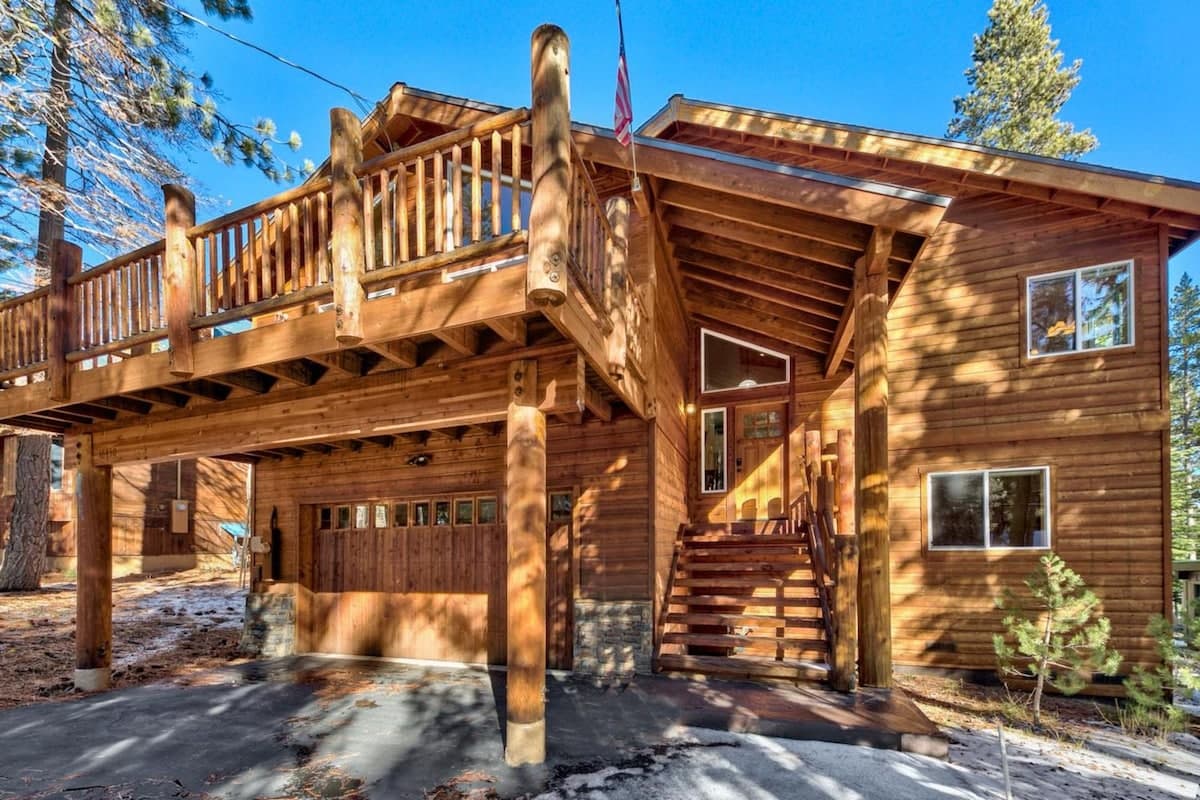 Pet-Friendly Truckee Cabin, Pool, Hot Tub, PS5 - Photo 5