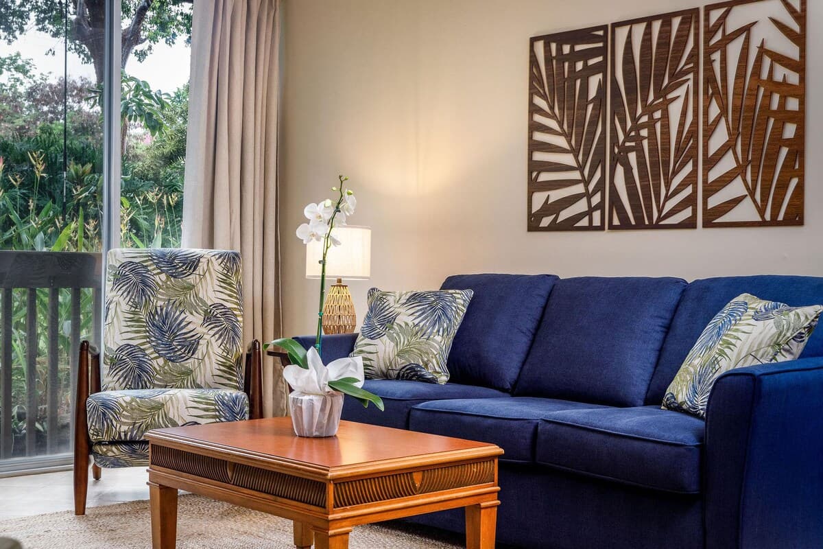 Condo in Kailua-Kona · ★5.0 · 2 bedrooms · 3 beds · 2 private baths - Photo 3