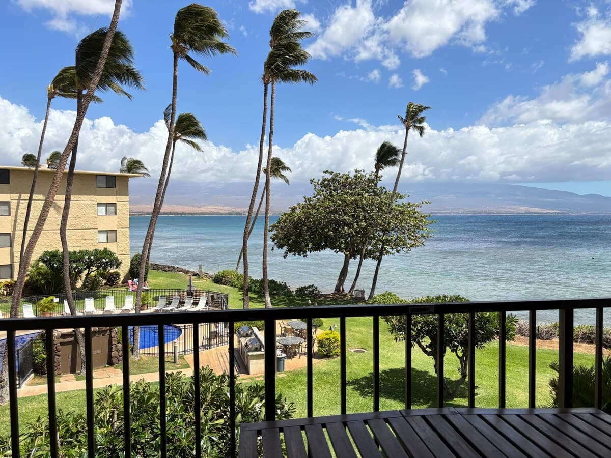 Condo in Wailuku · ★4.5 · 2 bedrooms · 4 beds · 2 shared baths - Photo 2