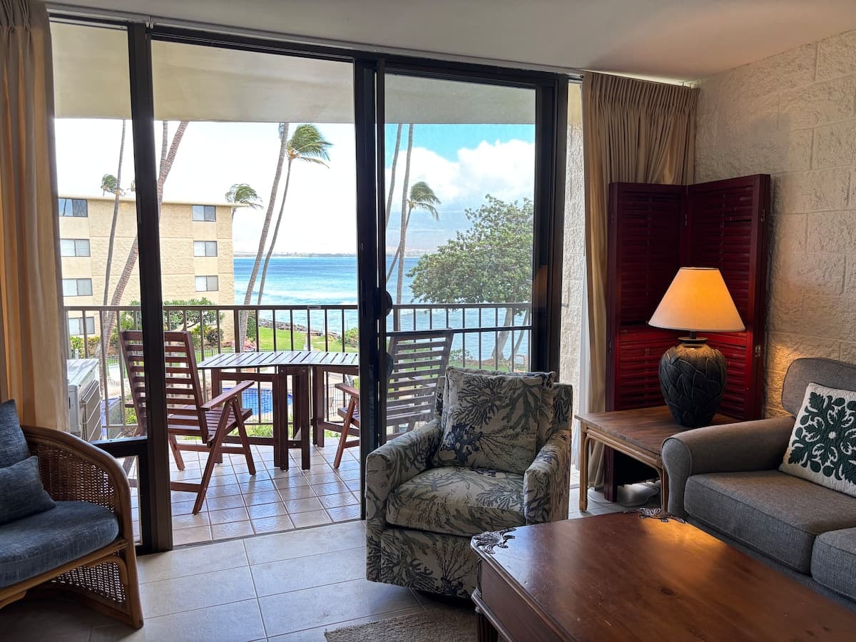 Condo in Wailuku · ★4.5 · 2 bedrooms · 4 beds · 2 shared baths - Photo 5
