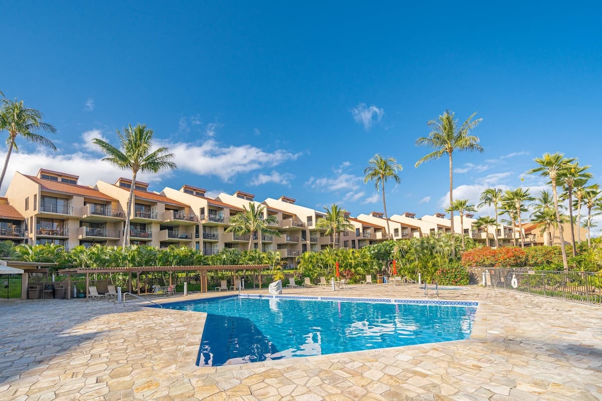 Condo in Kihei · ★4.99 · 1 bedroom · 1 bed · 2 private baths - Photo 3