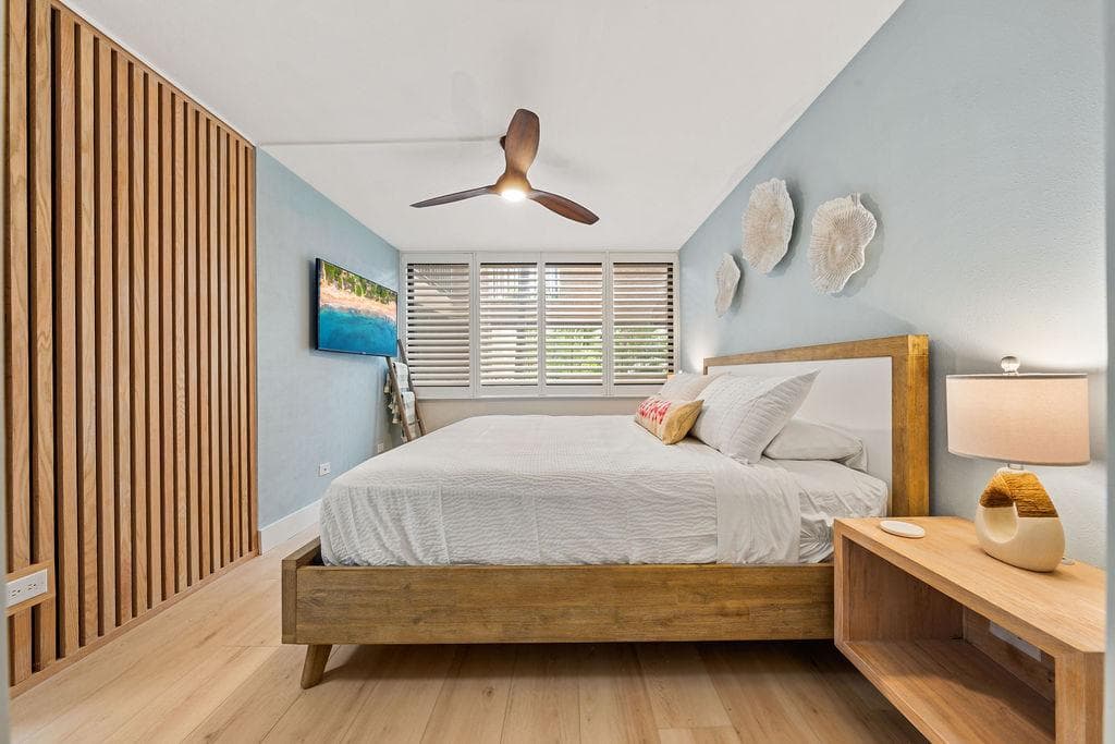 Condo in Kihei · ★4.99 · 1 bedroom · 1 bed · 2 private baths - Photo 2