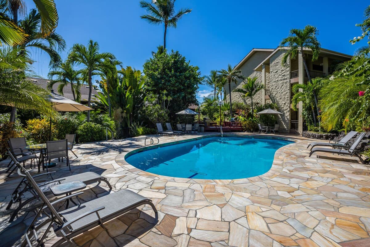 Condo in Kailua-Kona · ★4.78 · 1 bedroom · 2 beds · 1 private bath - Photo 1