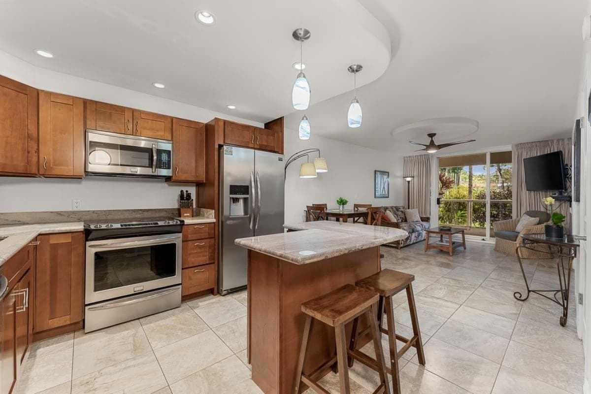 Condo in Kihei · ★5.0 · 1 bedroom · 2 beds · 2 private baths - Photo 3