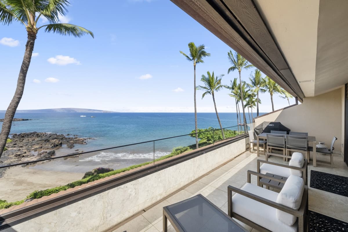 Condo in Kihei · ★4.9 · 2 bedrooms · 3 beds · 2 baths - Photo 1