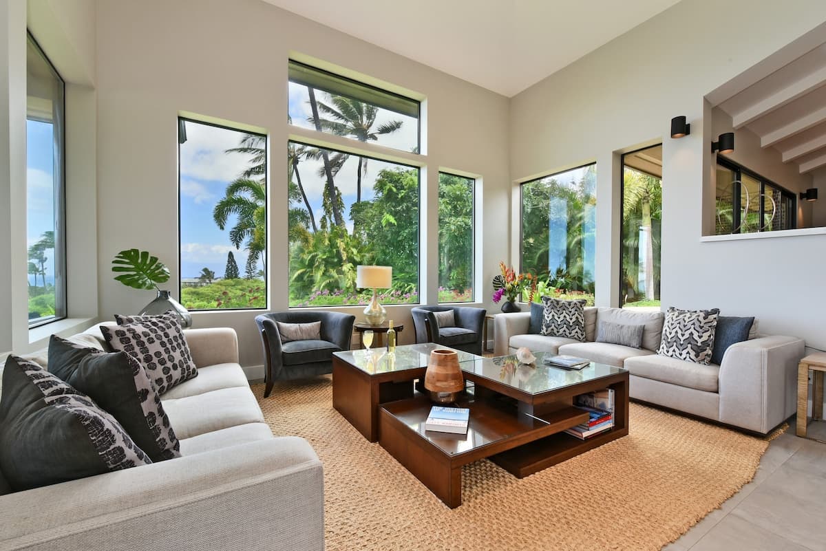 Home in Lahaina · ★5.0 · 5 bedrooms · 8 beds · 5.5 baths - Photo 5