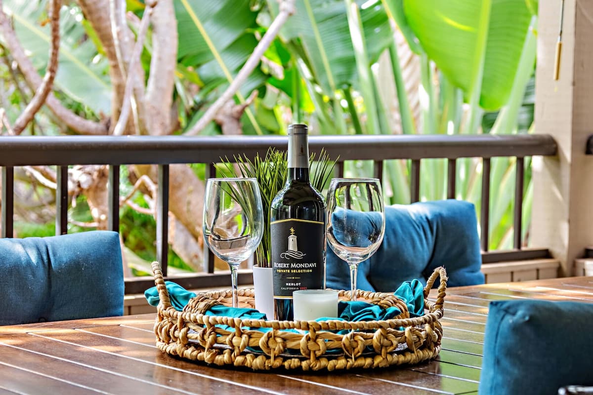 Condo in Kihei · ★4.33 · 2 bedrooms · 3 beds · 2 private baths - Photo 1