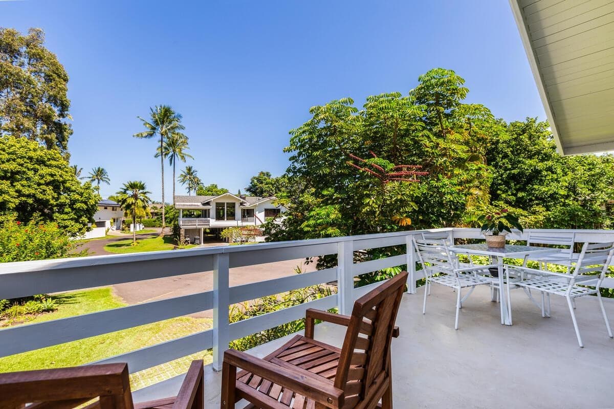 Home in Hanalei · ★4.72 · 2 bedrooms · 3 beds · 1 bath - Photo 2