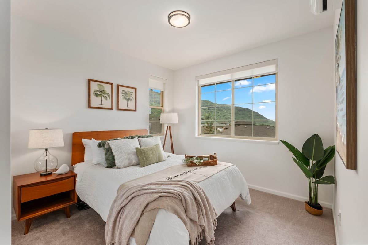 Home in Waianae · ★4.83 · 4 bedrooms · 5 beds · 2.5 private baths - Photo 3