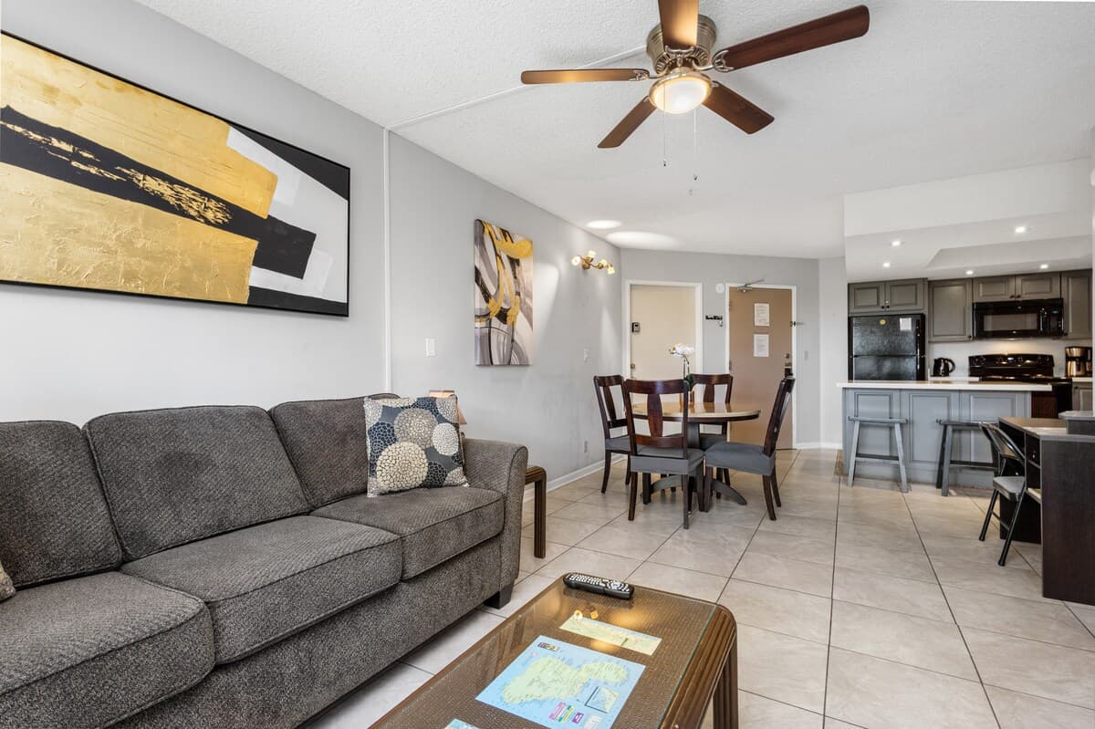 Condo in Kihei · ★4.91 · 1 bedroom · 2 beds · 1 bath - Photo 5