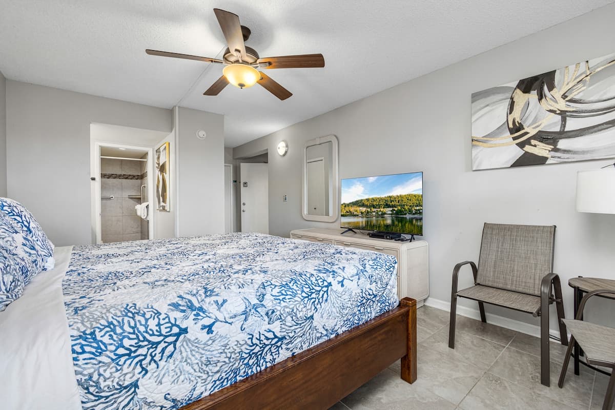 Beautiful Modern Remodeled Maui Banyan Studio - Photo 4