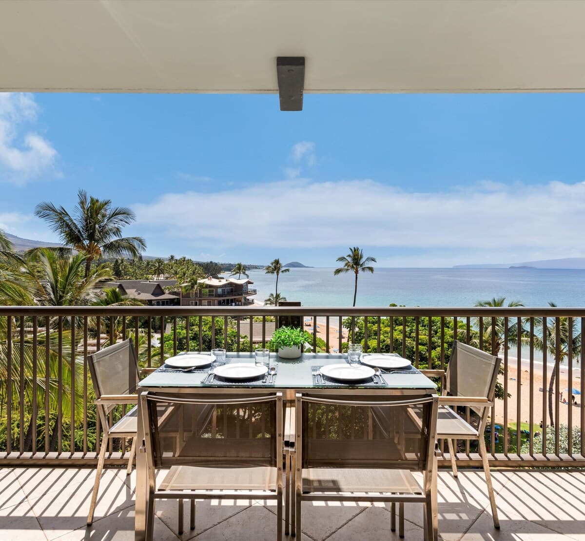 Condo in Kihei · ★4.71 · 2 bedrooms · 3 beds · 2 baths - Photo 2