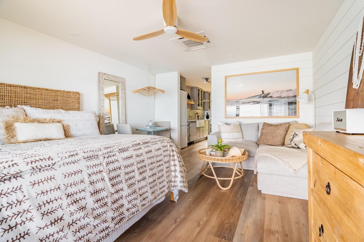 Condo in Lahaina · ★4.99 · 1 bedroom · 1 bed · 1 bath - Photo 5