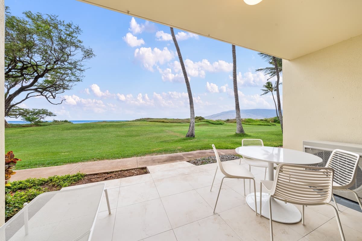 Deluxe Oceanfront Remodeled, Ground Floor WB126 - Photo 1