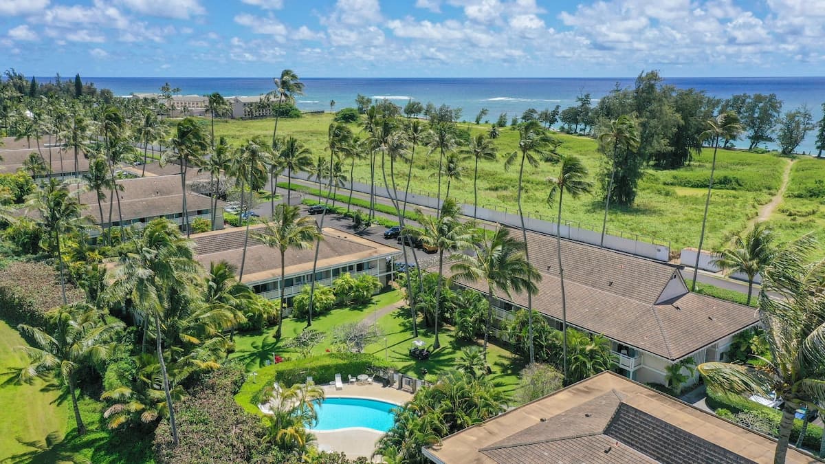 Condo in Kapaa · ★4.8 · 1 bedroom · 2 beds · 1 shared bath - Photo 3