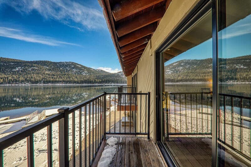 Lake View Studio w/Balcony & Shared Beach Access - Photo 4