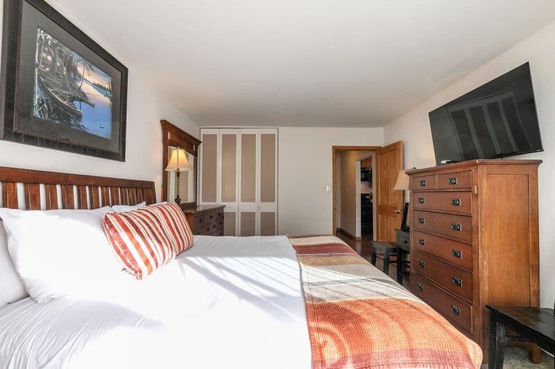 Lake-View Condo w/Sauna at Donner Lake Village - Photo 5