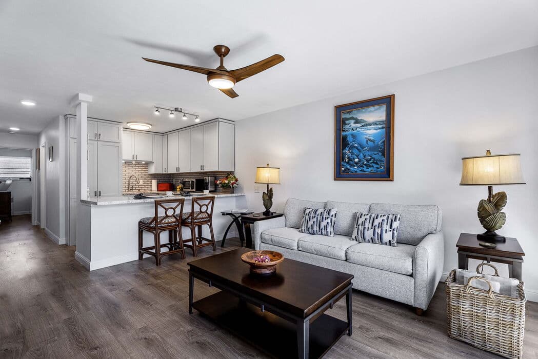 Condo in Kailua-Kona · ★4.83 · 1 bedroom · 1 bed · 1 bath - Photo 4