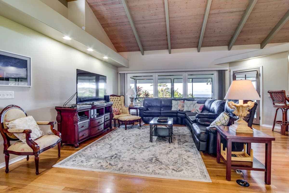 Home in Pepeekeo · ★4.5 · 3 bedrooms · 4 beds · 2 baths - Photo 3