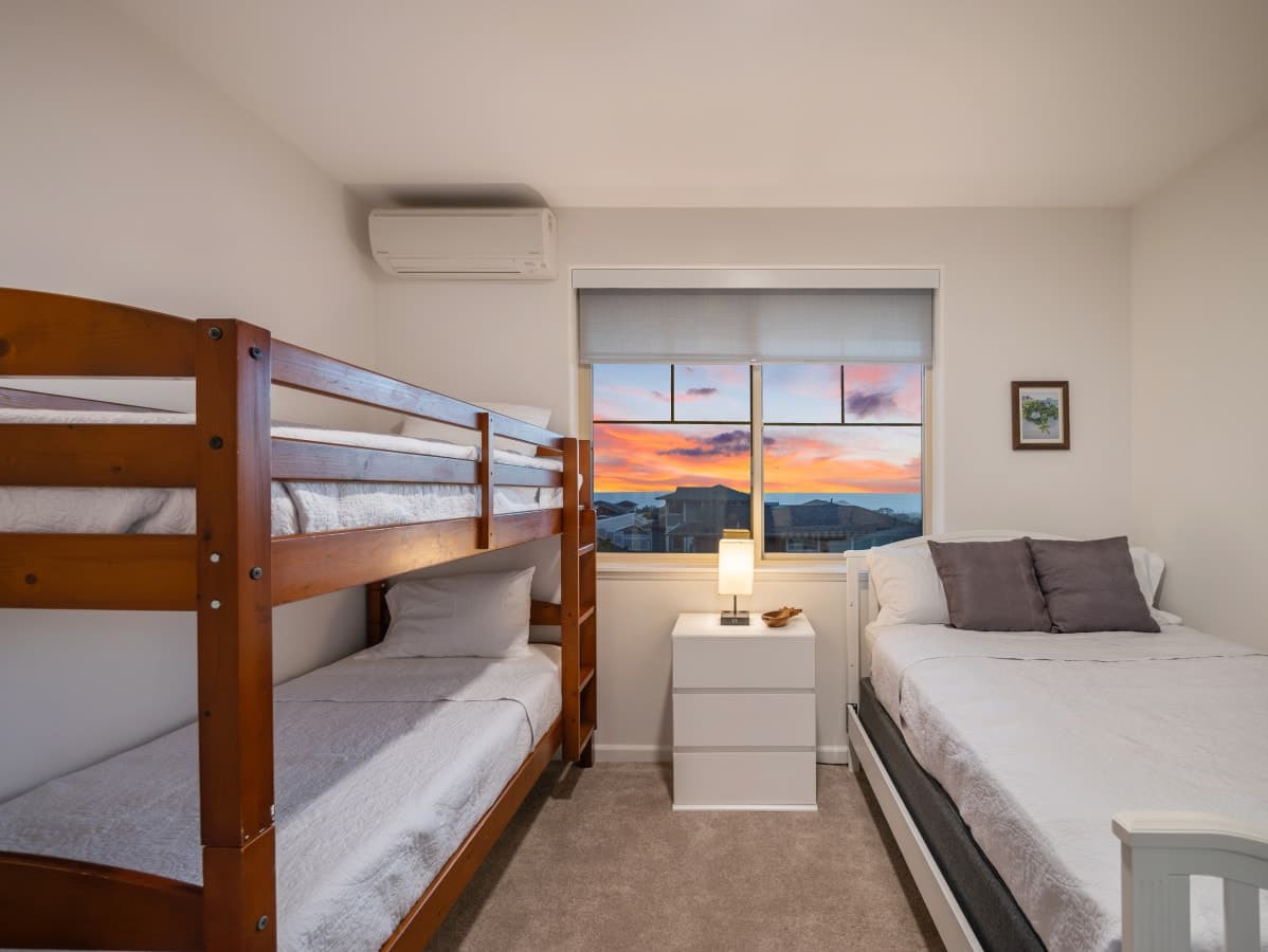 Home in Makaha Valley · ★4.98 · 3 bedrooms · 5 beds · 2.5 private baths - Photo 3