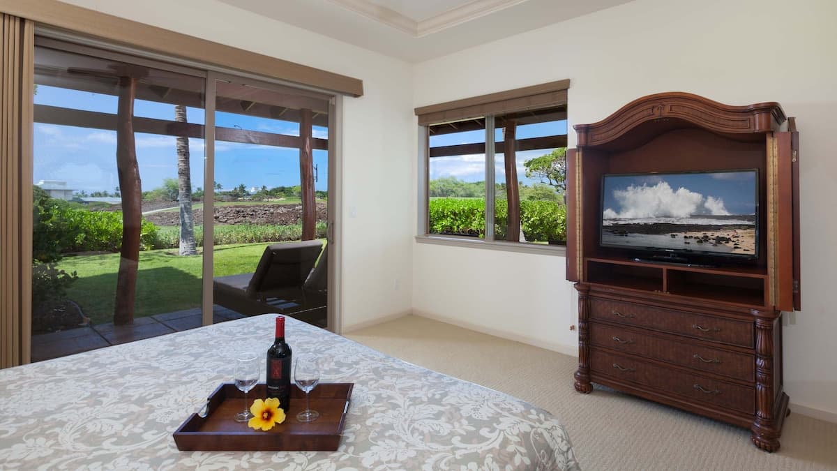 Condo in Waimea · ★5.0 · 3 bedrooms · 4 beds · 2 baths - Photo 2