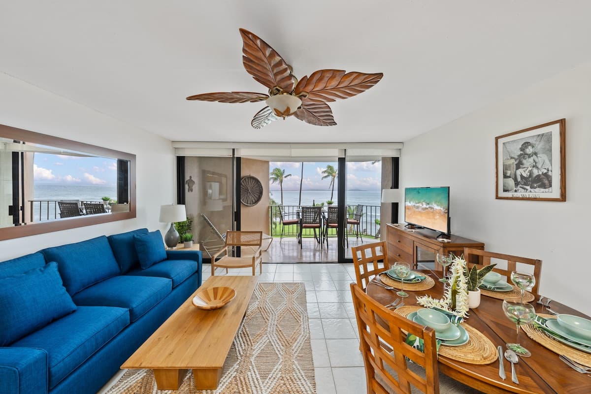 Condo in Wailuku · ★4.67 · 2 bedrooms · 3 beds · 2 private baths - Photo 2