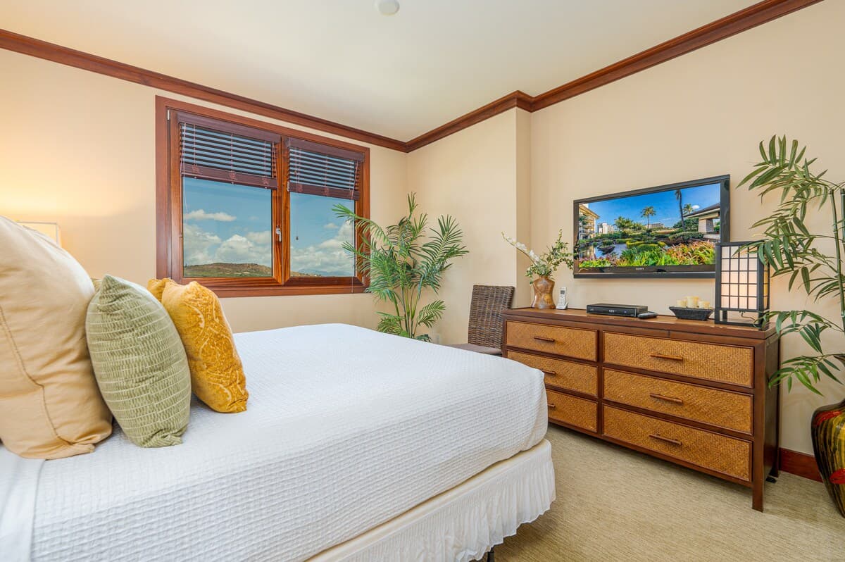 Condo in Kapolei · ★4.93 · 2 bedrooms · 3 beds · 2 shared baths - Photo 2
