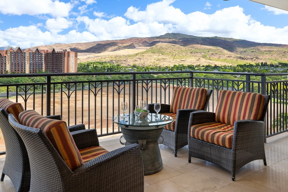 Condo in Kapolei · ★5.0 · 2 bedrooms · 3 beds · 2 shared baths - Photo 5