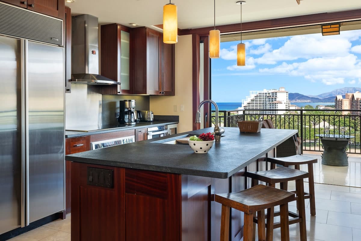 Condo in Kapolei · ★5.0 · 2 bedrooms · 3 beds · 2 shared baths - Photo 2
