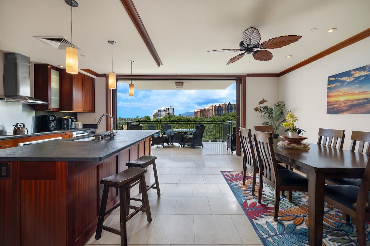 Condo in Kapolei · ★4.89 · 2 bedrooms · 3 beds · 2 shared baths - Photo 4
