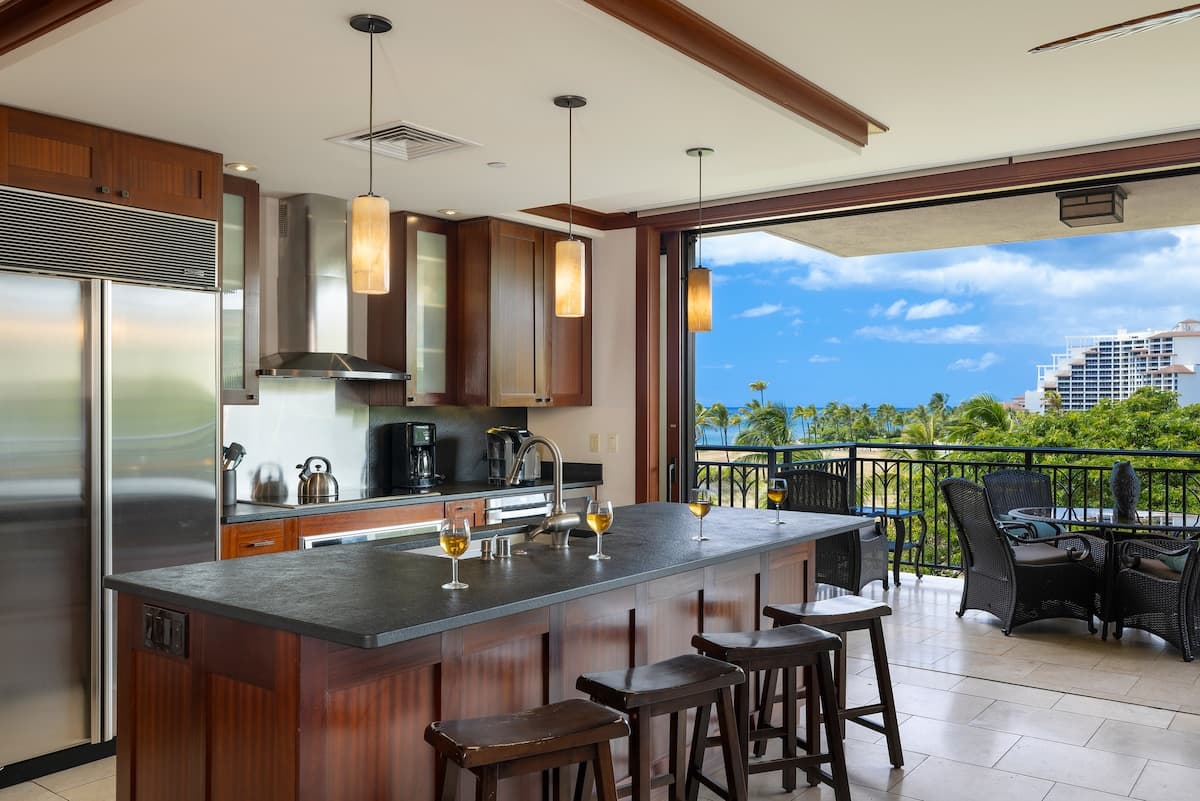 Condo in Kapolei · ★4.89 · 2 bedrooms · 3 beds · 2 shared baths - Photo 2