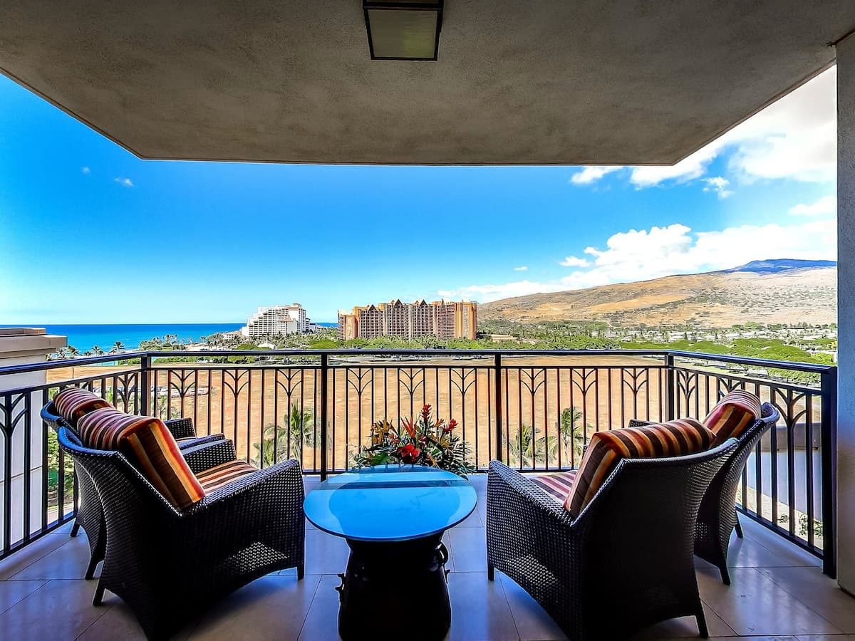 Condo in Kapolei · ★5.0 · 3 bedrooms · 5 beds · 3 shared baths - Photo 1