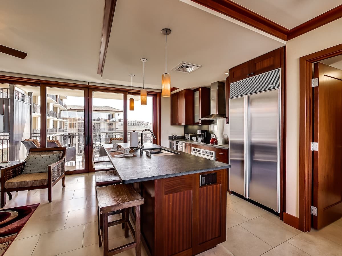 Condo in Kapolei · ★5.0 · 3 bedrooms · 5 beds · 3 shared baths - Photo 4