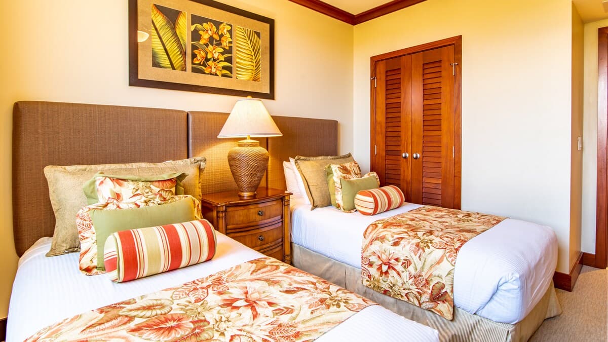 Condo in Kapolei · ★5.0 · 2 bedrooms · 3 beds · 2 shared baths - Photo 5